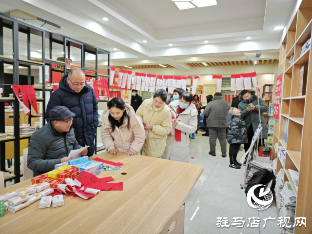 駐馬店市西園街道文化路社區(qū)開展“鬧元宵，猜燈謎”有獎活動