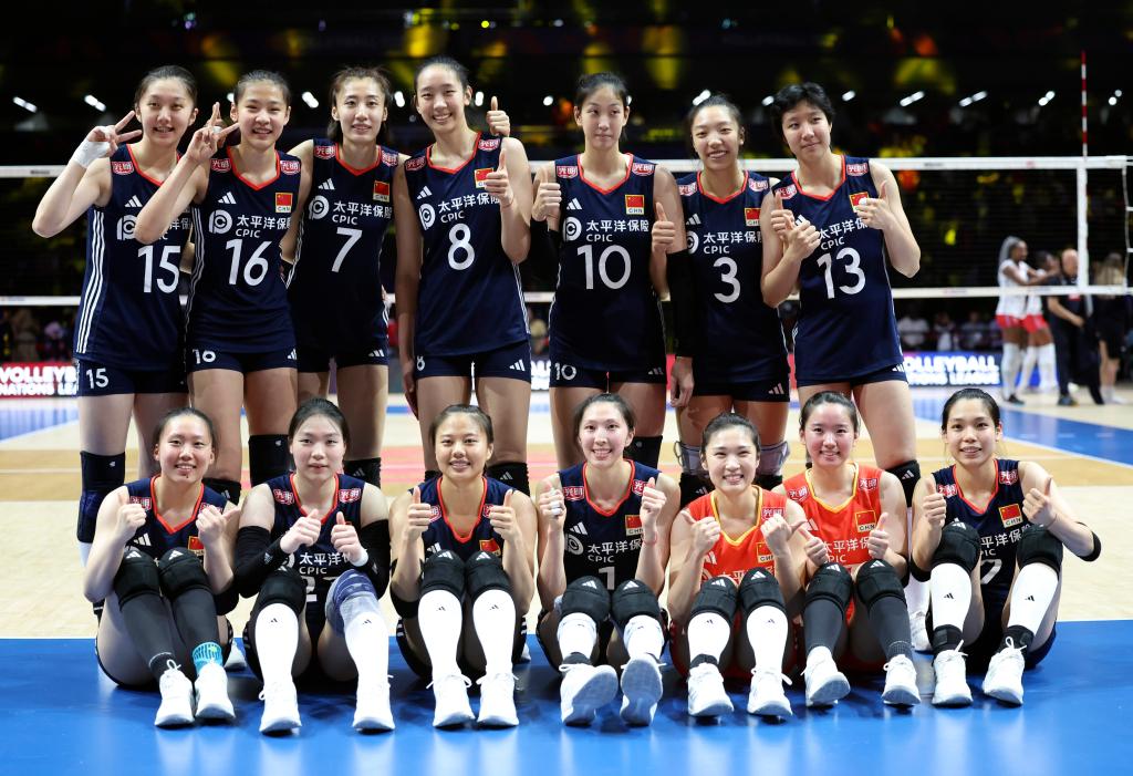 這場首考，新一代中國女排交出高分答卷