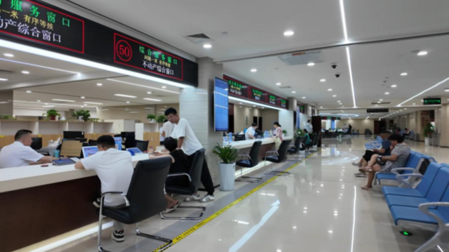 駐馬店：“不動(dòng)產(chǎn)+電力”聯(lián)動(dòng)過(guò)戶(hù)“一站式”服務(wù)