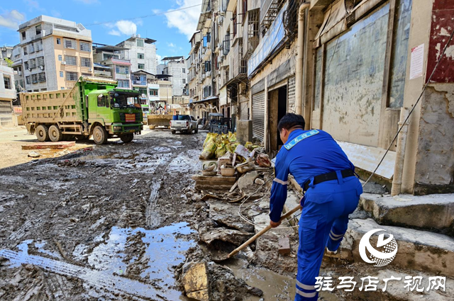 蛟龍搜救隊(duì)：千里馳援 蛟龍藍(lán)閃耀榕江洪災(zāi)后的日與夜