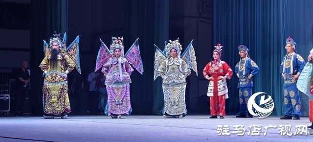 “中原文化大舞臺(tái)”開(kāi)演 《七郎八虎闖幽州》熱血登場(chǎng)