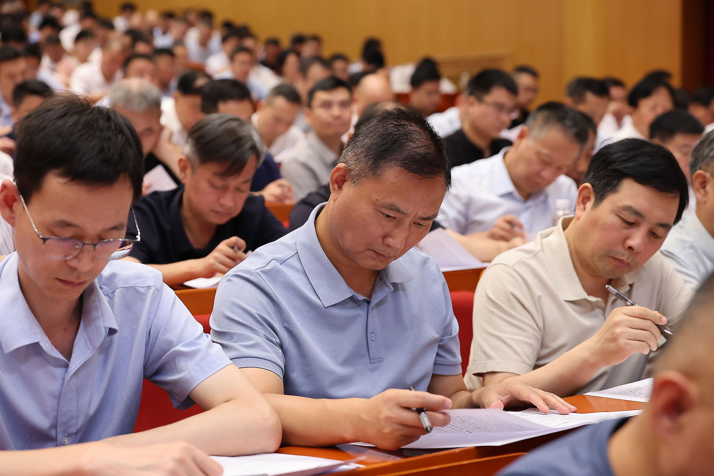 豫政快報 | 企業(yè)給廳局打分？這場大會有看點！