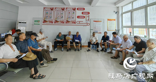 紗廠(chǎng)社區(qū)自編自演文藝匯演 致敬抗戰(zhàn)勝利八十周年