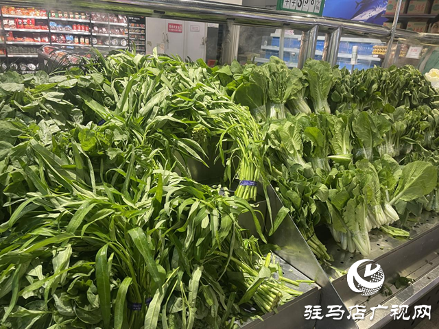 秋季蔬菜供應(yīng)充足價格穩(wěn) 市民采購便利實惠多