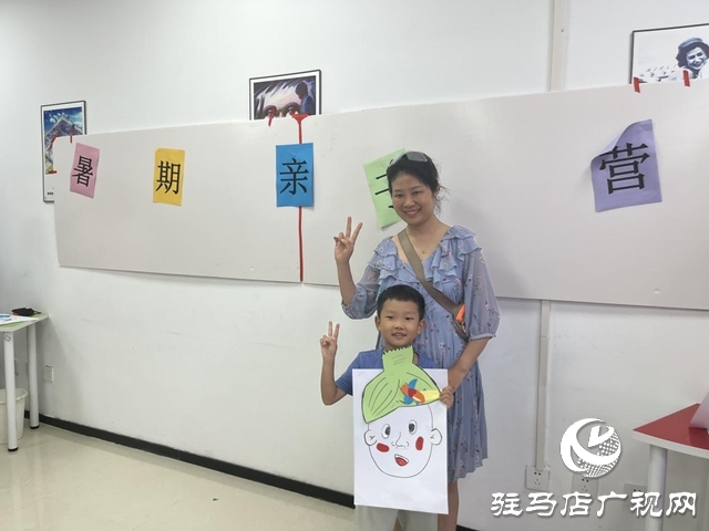 駐馬店“小手牽大手”親子營：用游戲讓孩子與家長心貼心