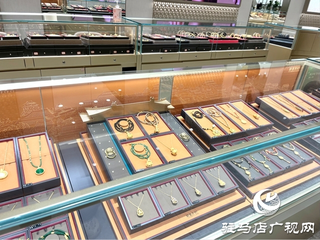 七夕將至“浪漫經(jīng)濟(jì)”升溫 黃金鮮花熱銷(xiāo)折射消費(fèi)新意