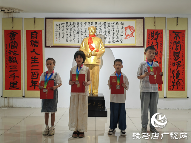 “翰林新星杯”獲獎(jiǎng)書畫展圓滿落幕